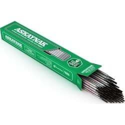 Bazik Kaynak Elektrodu 3.25x350 mm 1 Paket Elektrot (90 Adet) - Bazik sınıf E7018 kaynak elektrodu, 3.25x350 mm çap ve uzunlukta. 90 adetlik paket. Yüksek mukavemet ve düşük hidrojen özelliği sayesinde yapısal çelik konstrüksiyon, basınçlı kap, köprü, gemi inşası, kritik yapı bağlantıları işlerinde tercih edilir. Orta-kalın metal levha (3-8 mm), yüksek mukavemet gereken yapısal kaynak için ideal kalınlık.