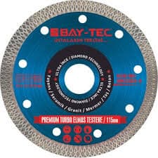 Elmas Testere Premium Turbo İnce 115 x 22-23mm - Premium Hassas Kesim - Elmas Testere Premium Turbo İnce 115 mm dış çap × 22-23 mm mil bağlantı, standart taşlama makinesi uyumlu. Premium ince turbo — en hassas ve temiz kesim, mükemmel kenar. Premium fayans, dekoratif mermer, hassas granit, vitrin işleri işlerinde tercih edilir; profesyonel inşaat ustası ve fayans tesisatçısı için temel ekipman.