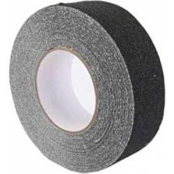 Kaydırmaz Bant Merdiven Zemin Bandı 50mm x 10 Metre - Kaydırmaz güvenlik bandı, 50 mm genişlik × 10 metre rulo. Merdiven basamaklarının ön kısmı, eğimli zeminler, ıslak alanlar ve kayma riski olan yüzeylere uygulanır. Pürüzlü yüzey kaplaması ile yüksek tutunma sağlar; iş yeri güvenlik standardı ekipmanıdır.